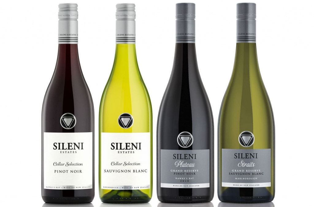 Слева направо: Sileni Pinot Noir Cellar Selection 2018; Sileni Sauvignon Blanc Cellar Selection 2018; Sileni Plateau Pinot Noir Grand Reserve 2018; Sileni Straits Sauvignon Blanc Estate Selection 2018;